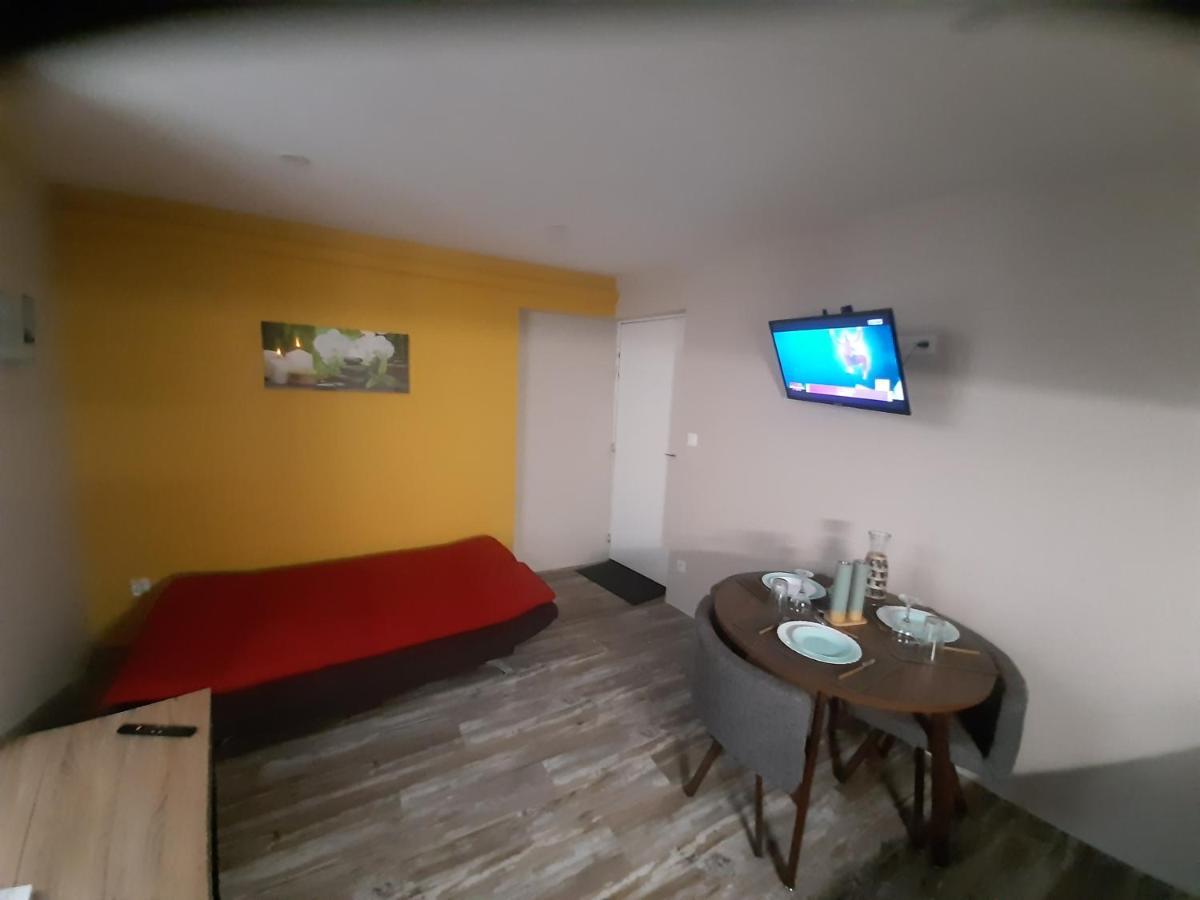 3 Apt T2 Cosy De 40 A 50 M2 Ideal Pour Un Deplacement Pro " Les Iris " Bourg-Saint-Andéol Exterior foto
